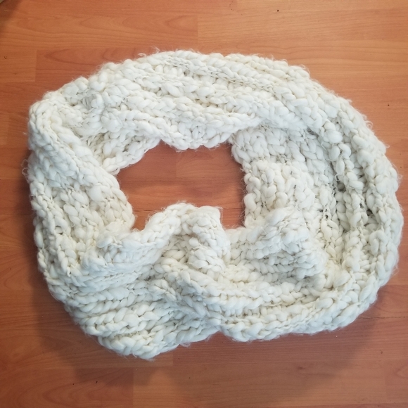 Free People Dreamland Infinity Chunky Knit Scarf - Picture 5 of 6